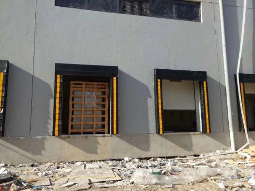 工業(yè)提升門