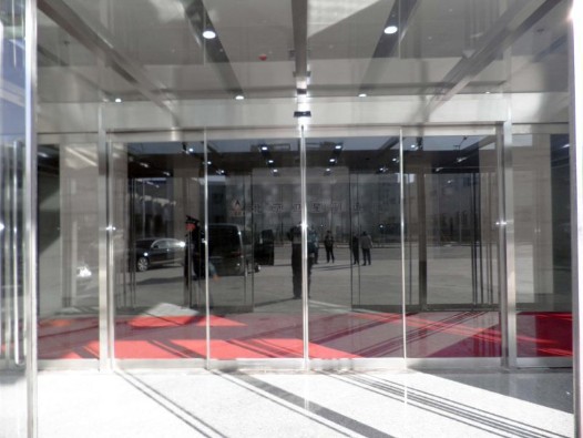 自動(dòng)玻璃門(mén)